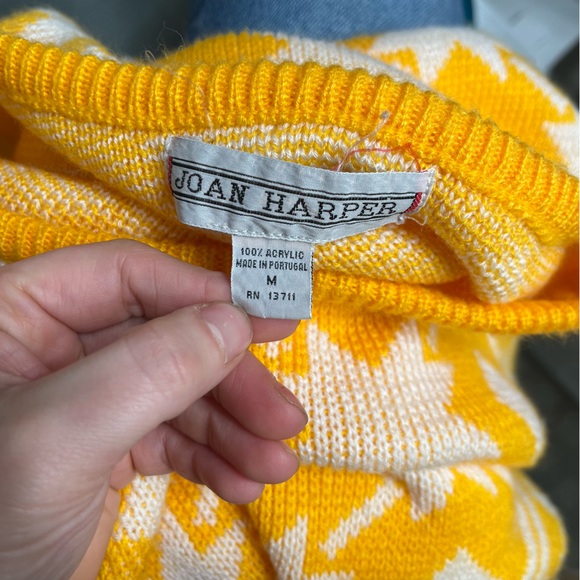 Vintage Geometric Patterned Sweater Women’s Medium Maximilist Teacher Kidcore - Picture 3 of 3